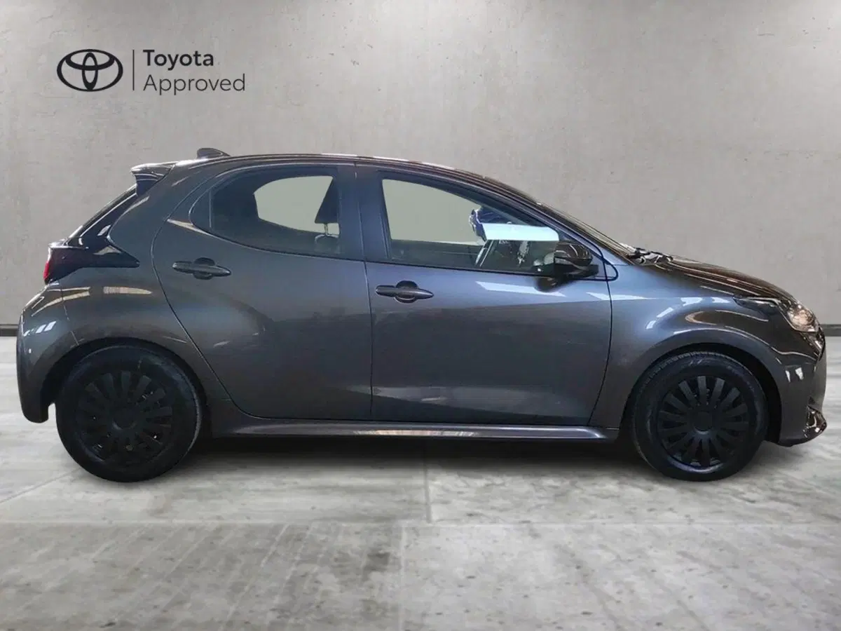 Toyota Yaris usata a Milano (4)