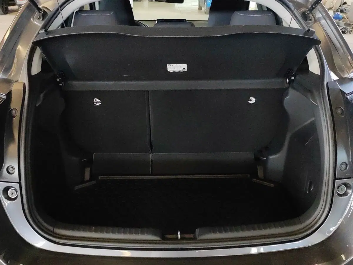 Toyota Yaris usata a Milano (6)