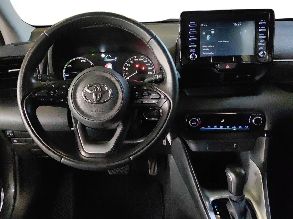 Toyota Yaris usata a Milano (8)