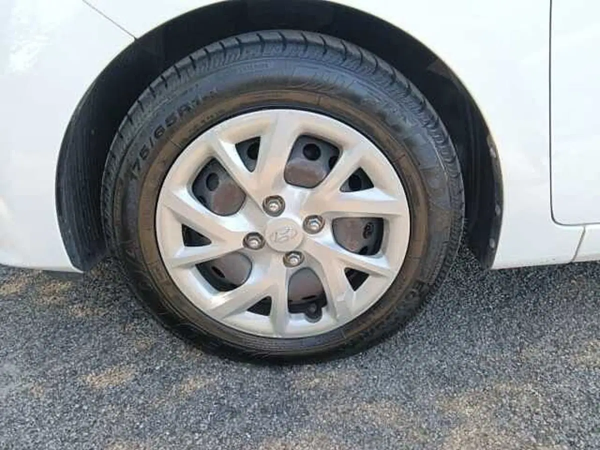 Hyundai i10 usata a Pesaro-Urbino (15)