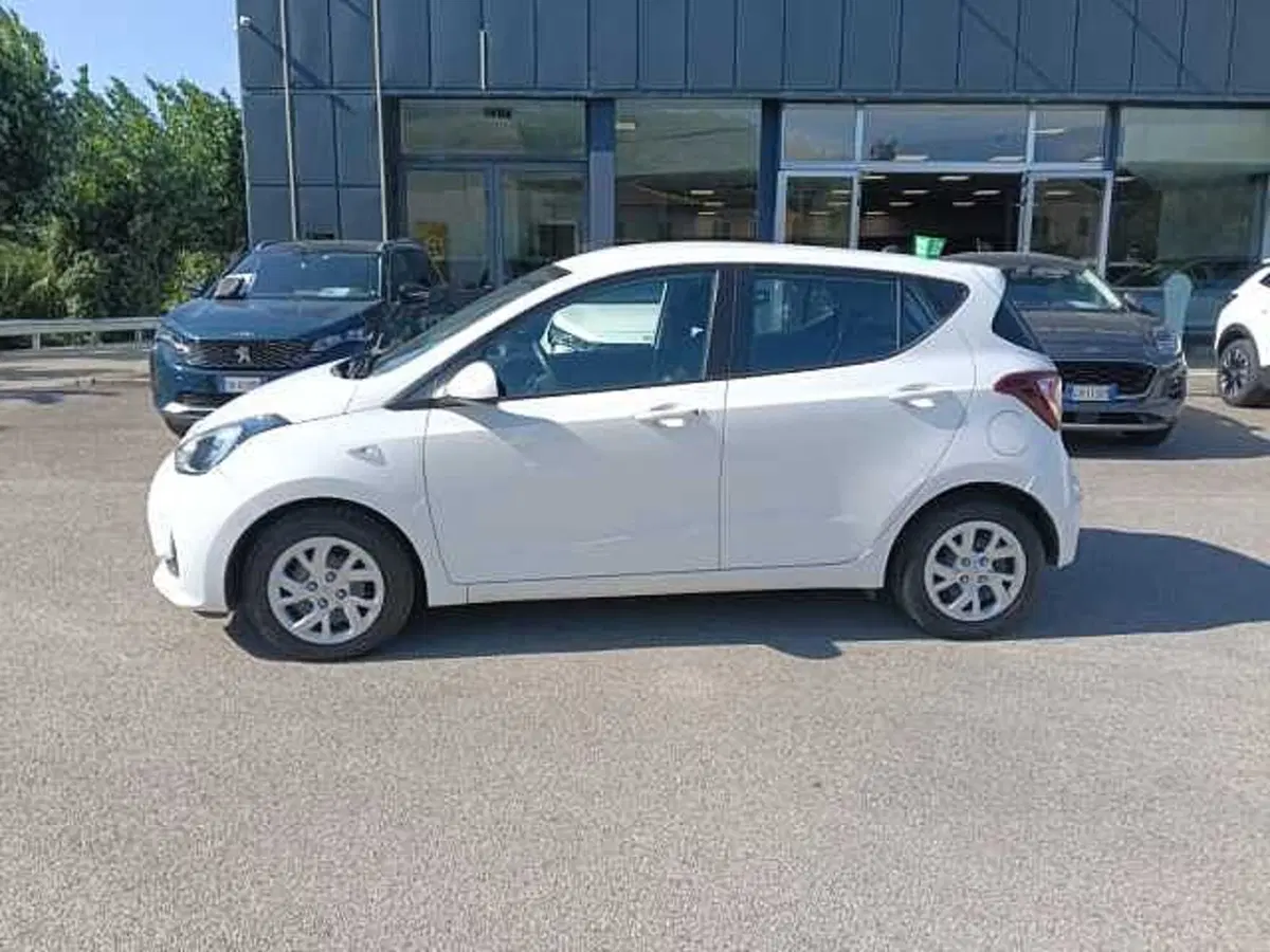 Hyundai i10 usata a Pesaro-Urbino (2)