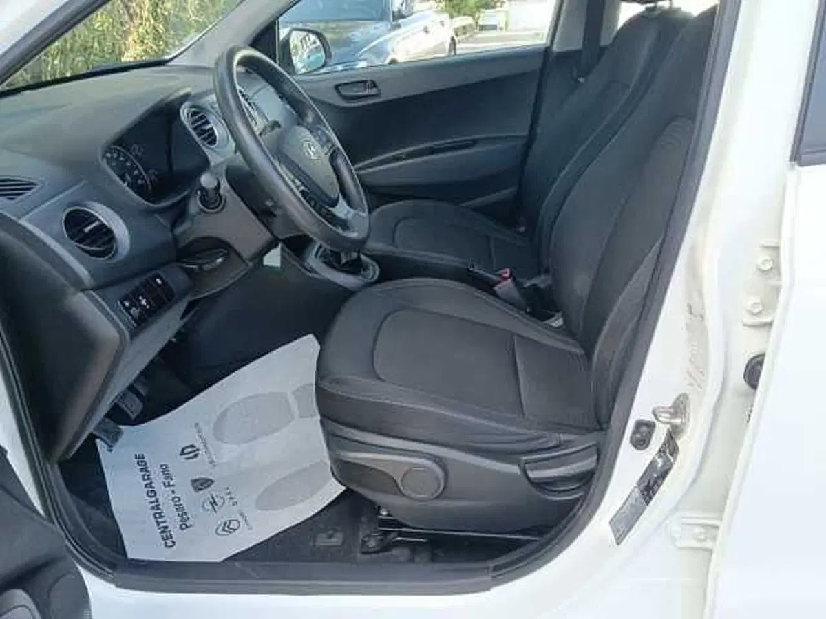 Hyundai i10 usata a Pesaro-Urbino (4)