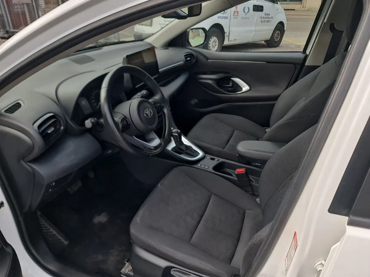 Toyota Yaris usata a Bologna (8)