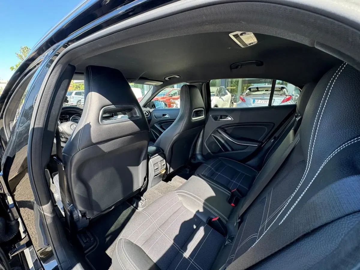 Mercedes-Benz GLA SUV usata a Modena (13)