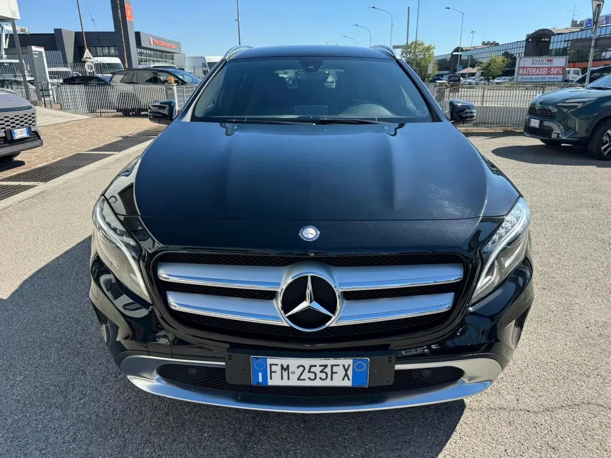 Mercedes-Benz GLA SUV usata a Modena (2)