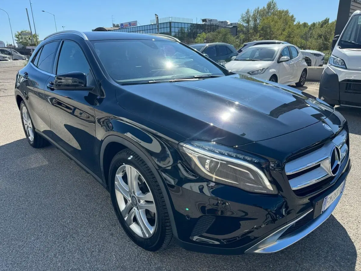 Mercedes-Benz GLA SUV usata a Modena (3)