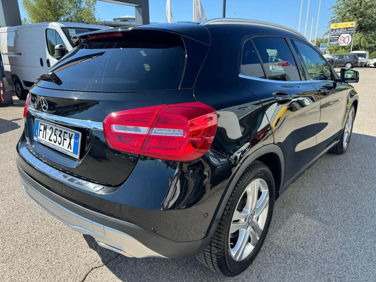 Mercedes-Benz GLA SUV usata a Modena (5)