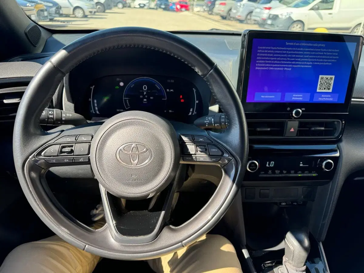 Toyota Yaris Cross usata a Modena (11)