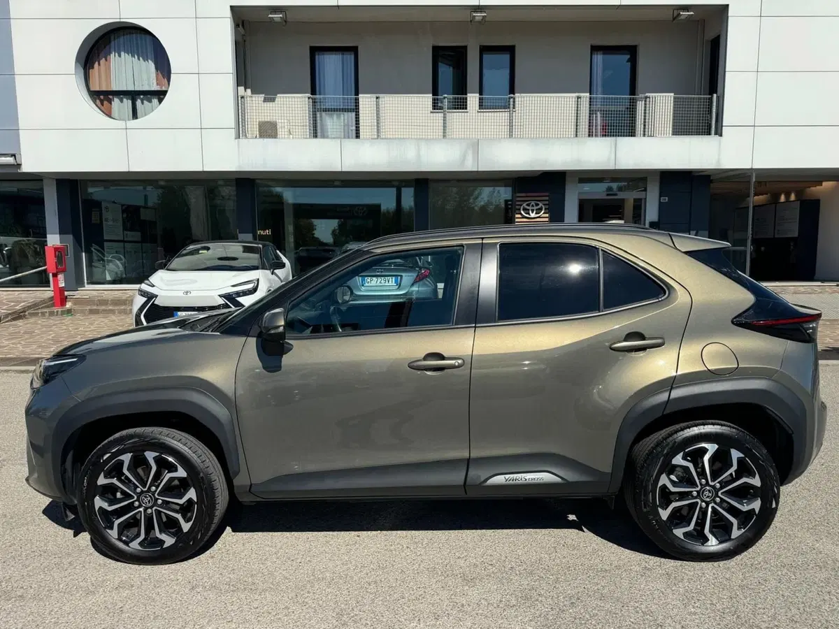 Toyota Yaris Cross usata a Modena (9)