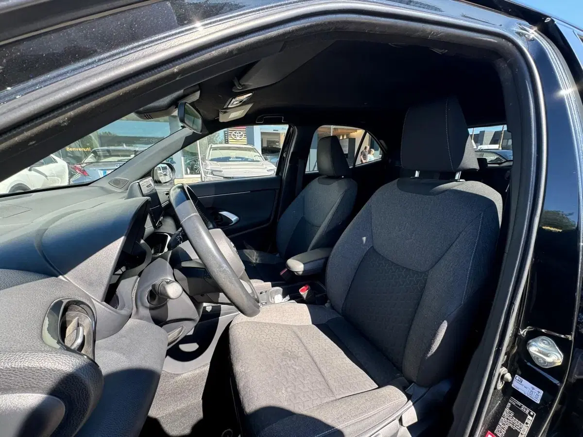 Toyota Yaris Cross usata a Modena (13)