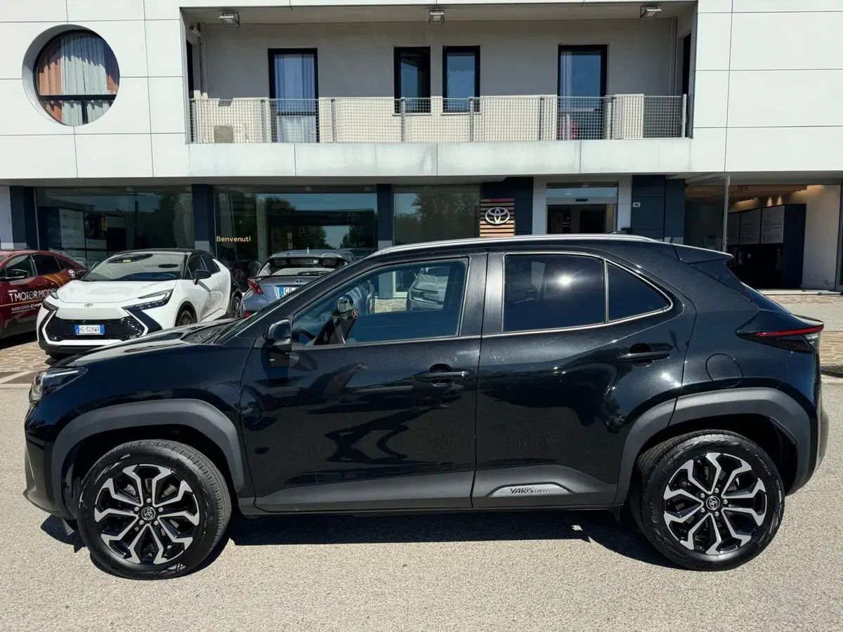 Toyota Yaris Cross usata a Modena (9)