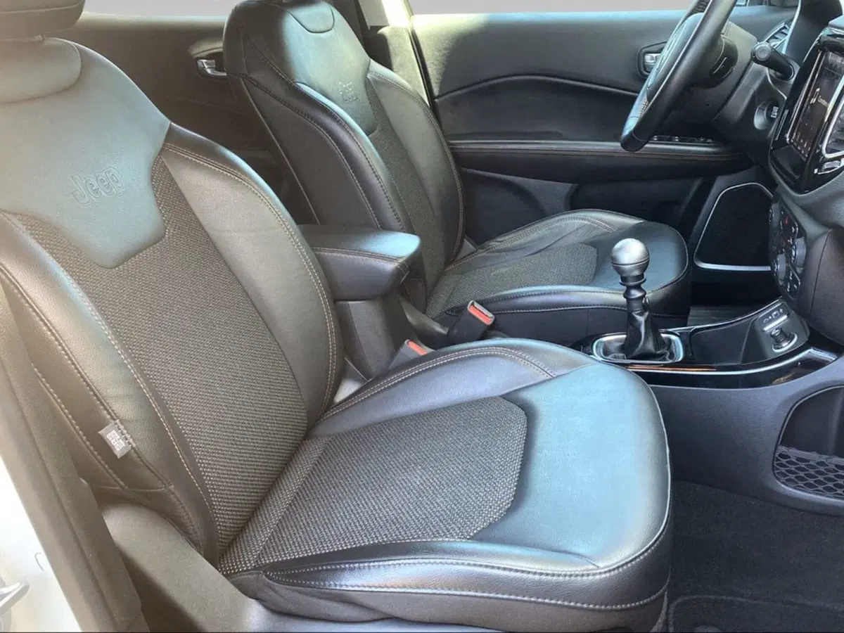 Jeep Compass usata a Livorno (12)