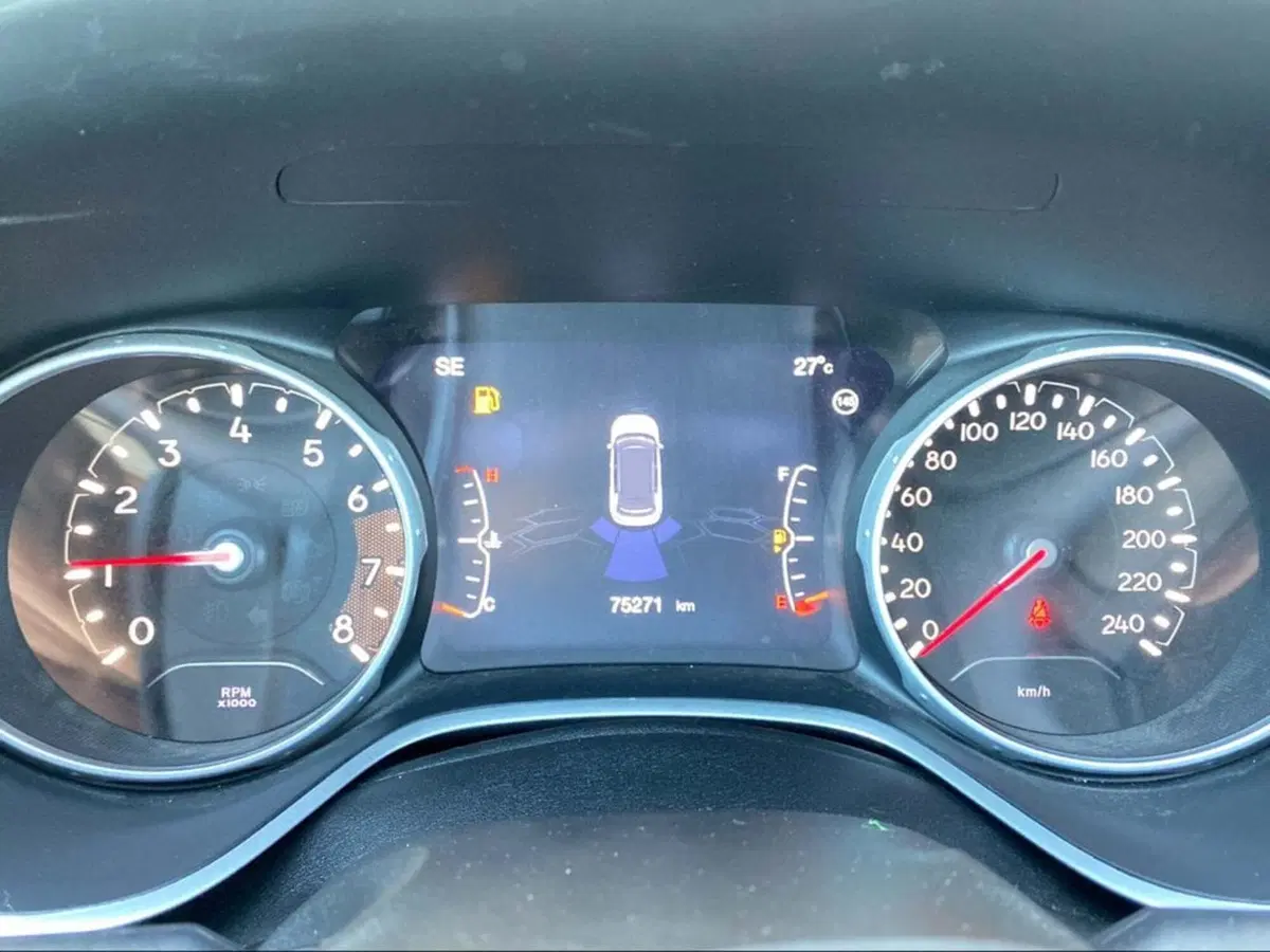 Jeep Compass usata a Livorno (14)