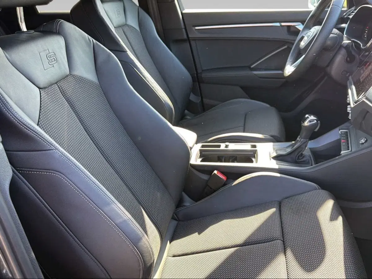 Audi Q3 Sportback usata a Livorno (13)