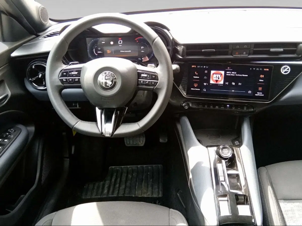 Alfa Romeo Junior usata a Pisa (11)