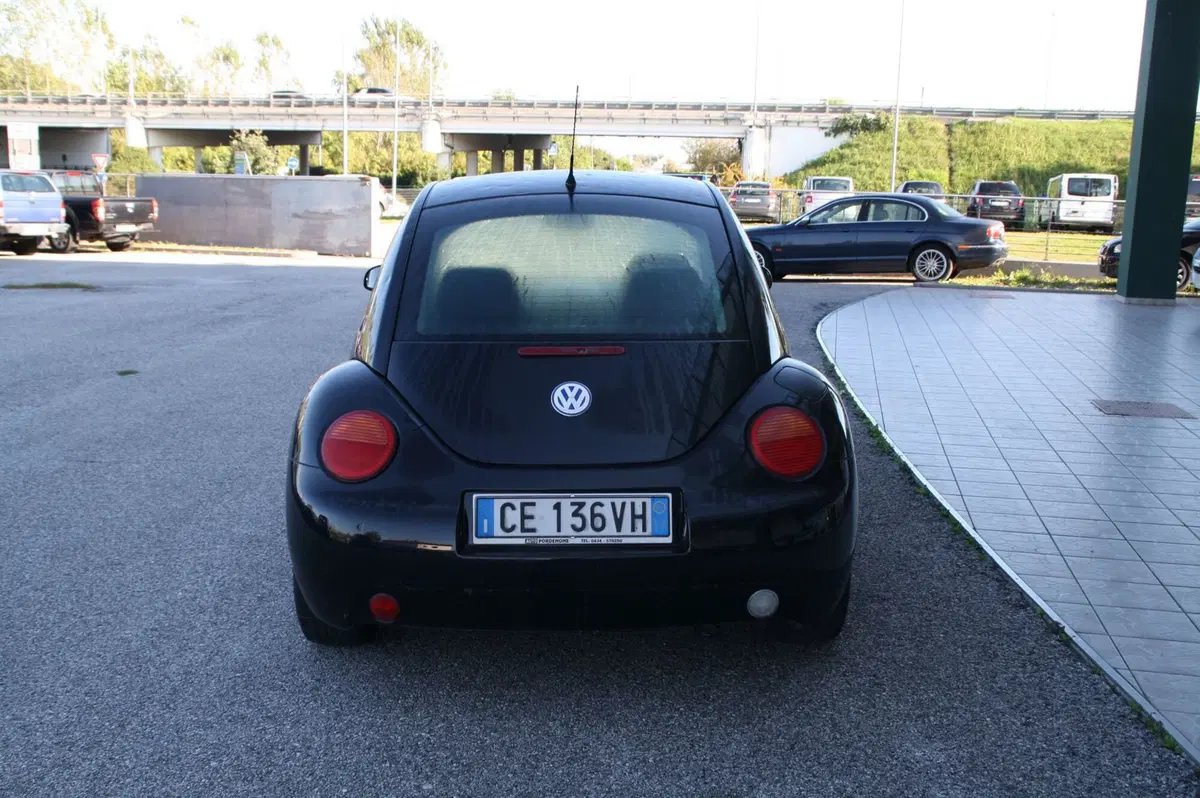 Volkswagen New Beetle usata a Pordenone (3)