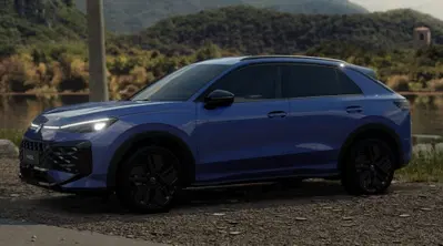 Volkswagen T-Roc 1.5 etsi R-Line 150cv dsg nuova a Bologna