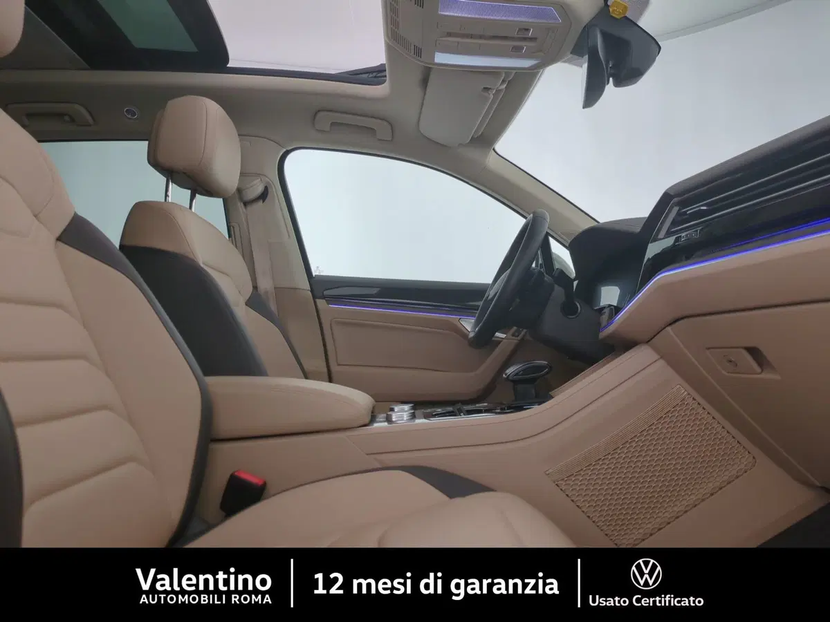 Volkswagen Touareg usata a Roma (5)