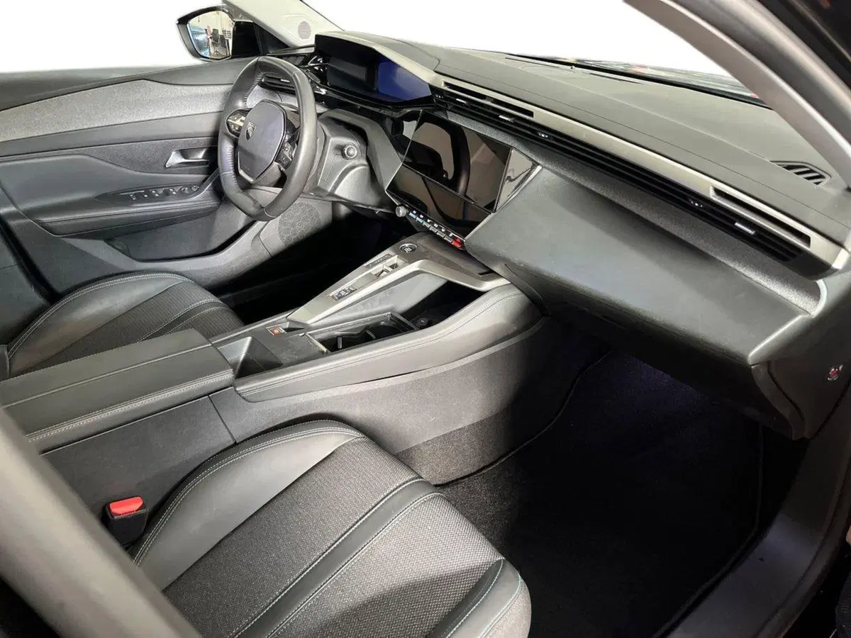 Peugeot 308 usata a Bari (9)