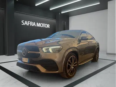 Mercedes-Benz GLE Coupé 350 de 4Matic Plug-in Hybrid Coupé Premium Plus del 2022 usata a Rende