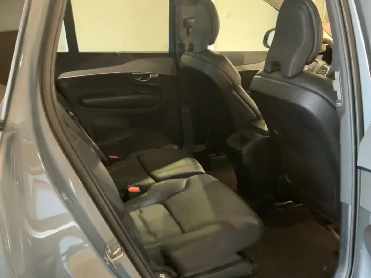 Volvo XC90 usata a Como (11)