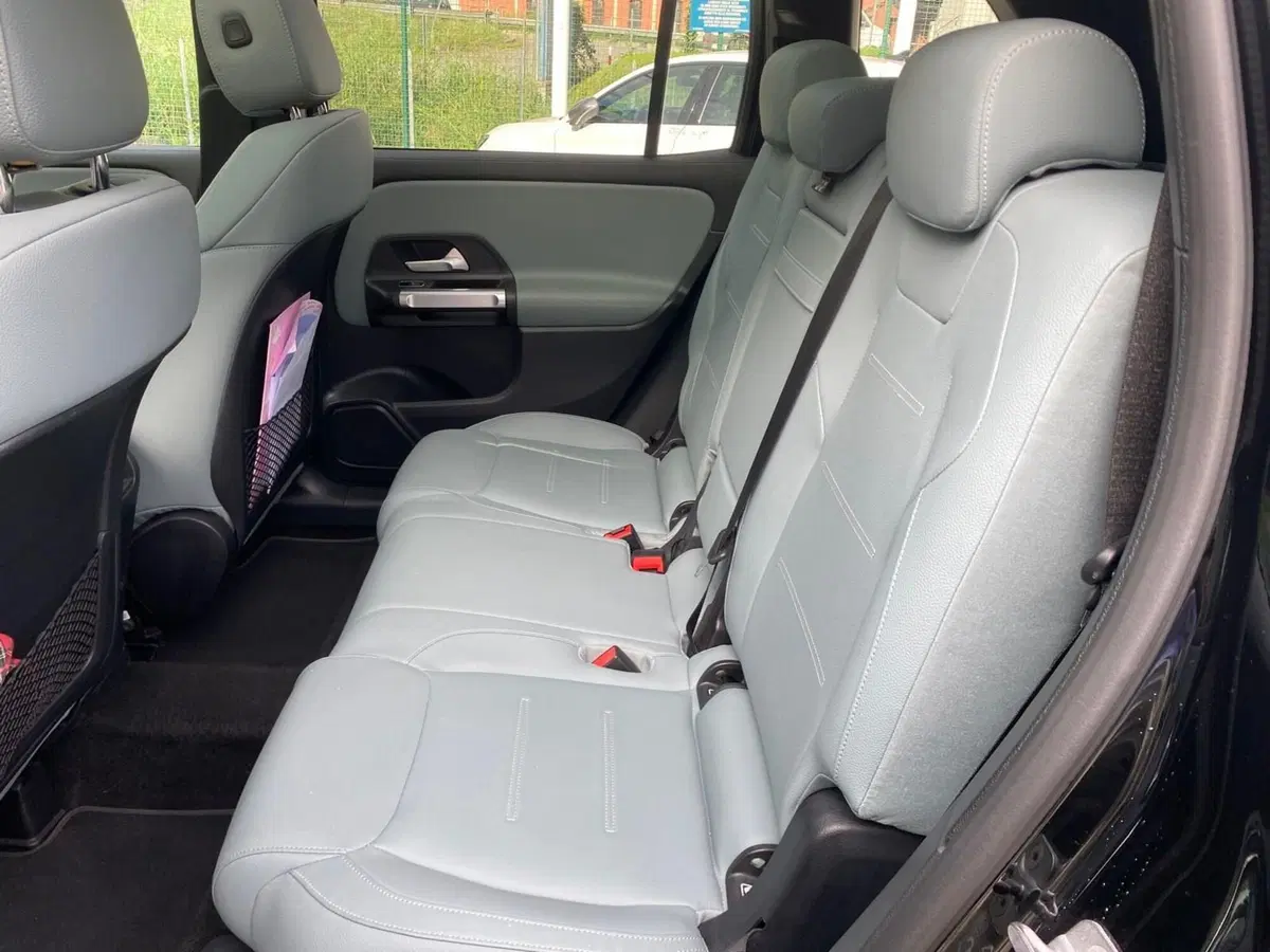 Mercedes-Benz GLB usata a Como (11)