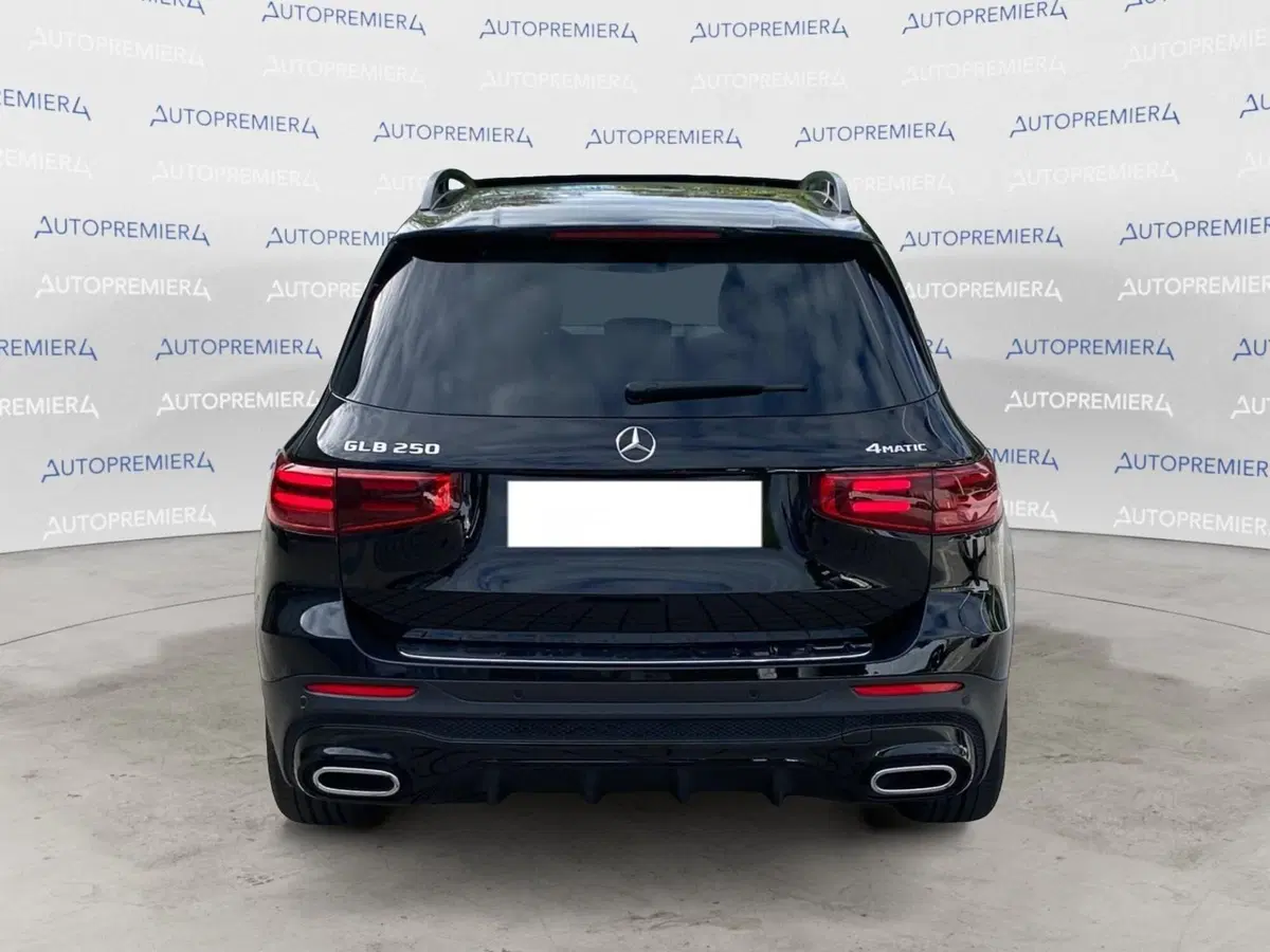 Mercedes-Benz GLB usata a Como (4)