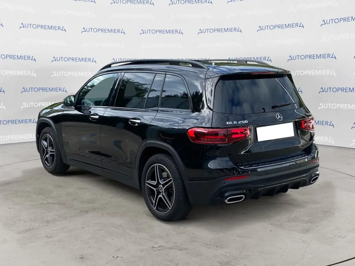 Mercedes-Benz GLB usata a Como (6)