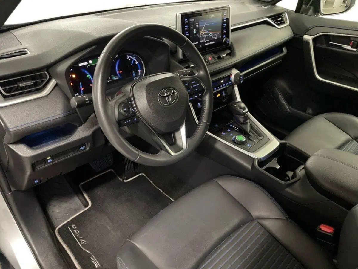 Toyota Rav4 usata a Macerata (13)