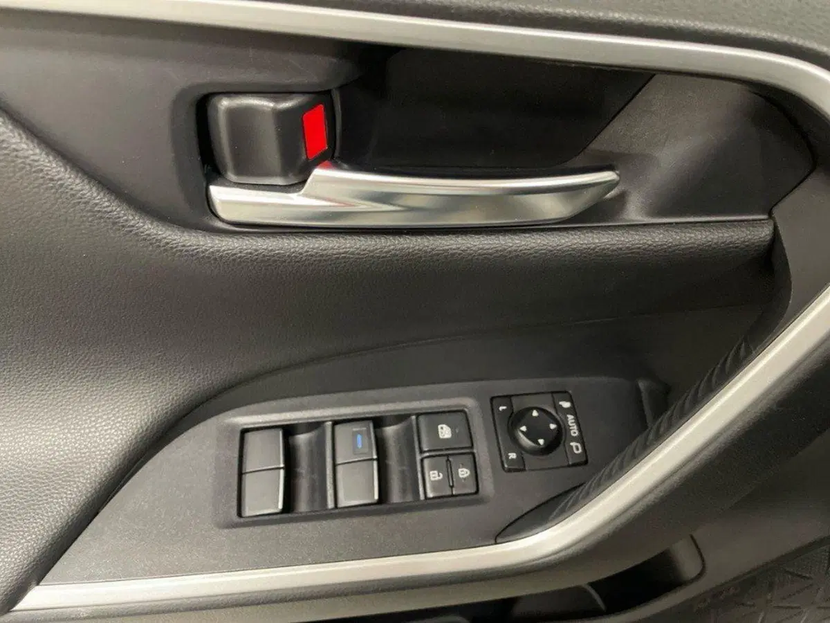Toyota Rav4 usata a Macerata (14)