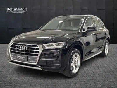 Audi Q5 40 TDI quattro Business Sport del 2019 usata a Montecosaro