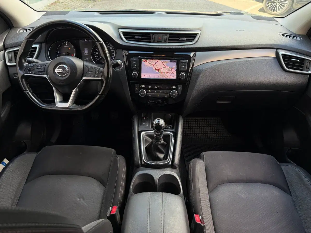 Nissan Qashqai usata a Avellino (12)
