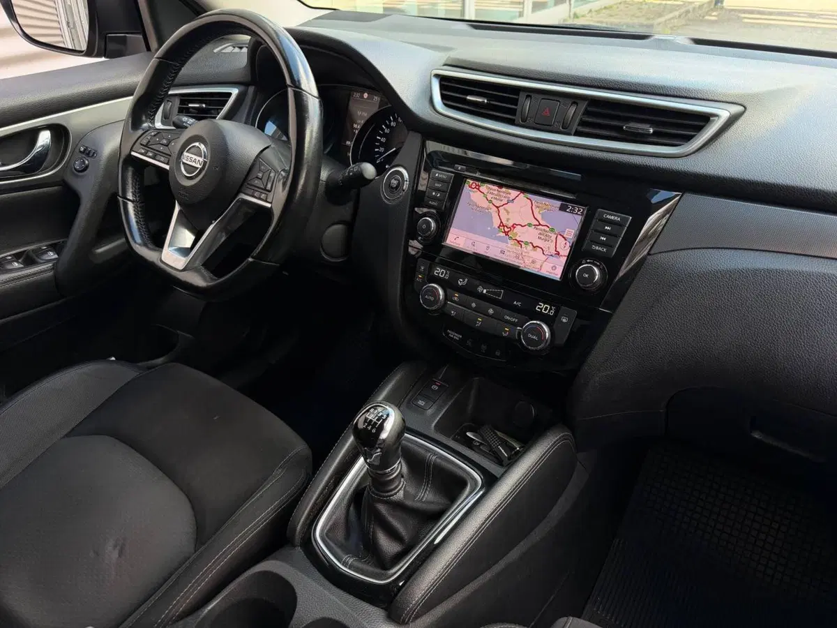 Nissan Qashqai usata a Avellino (13)