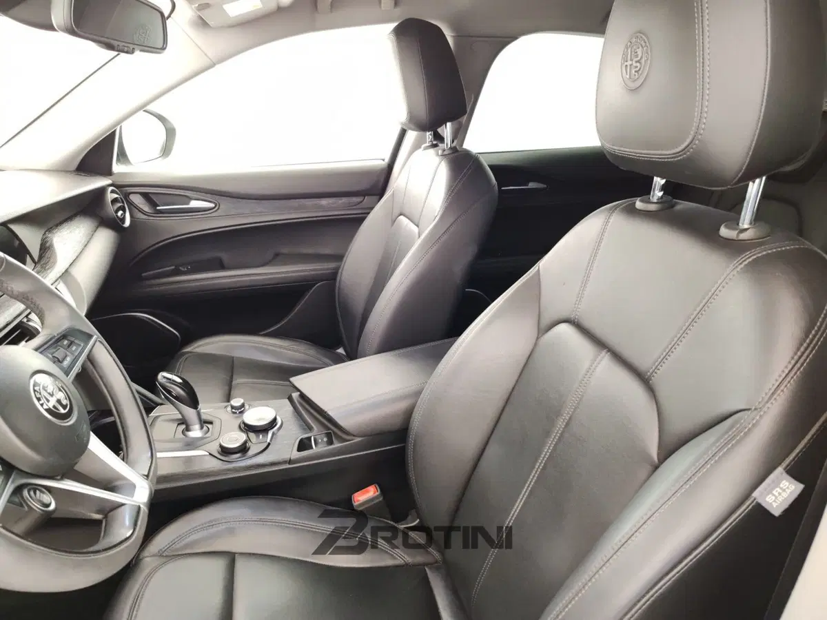 Alfa Romeo Stelvio usata a Massa-Carrara (4)
