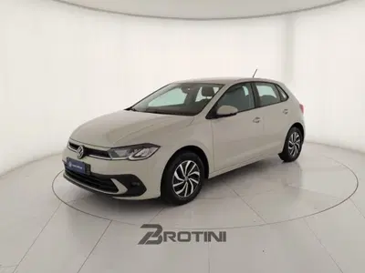 Volkswagen Polo 1.0 tsi Life 95cv del 2023 usata a Massa