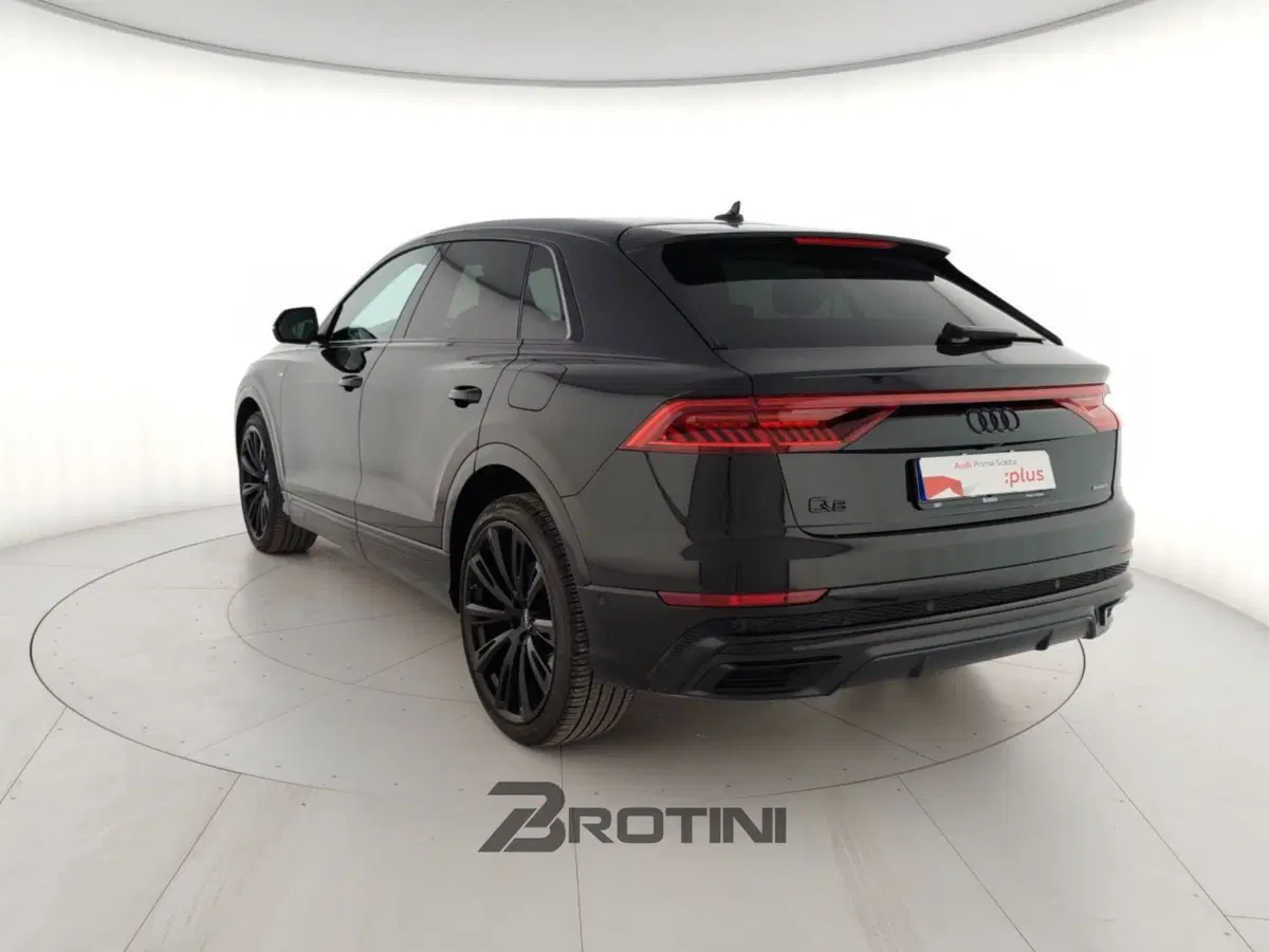 Audi Q8 usata a Massa-Carrara