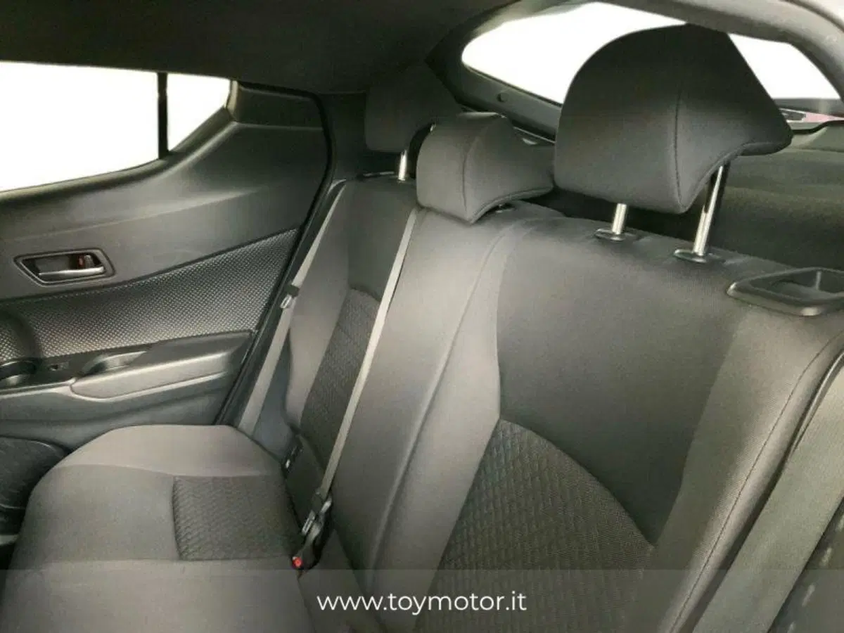 Toyota Toyota C-HR usata a Perugia (6)