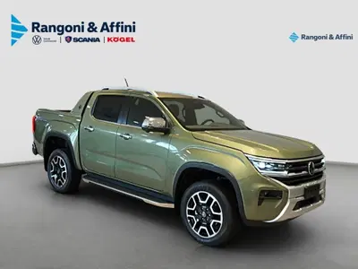 Volkswagen Amarok 3.0 tdi V6 Aventura 4motion auto nuova a Castegnato