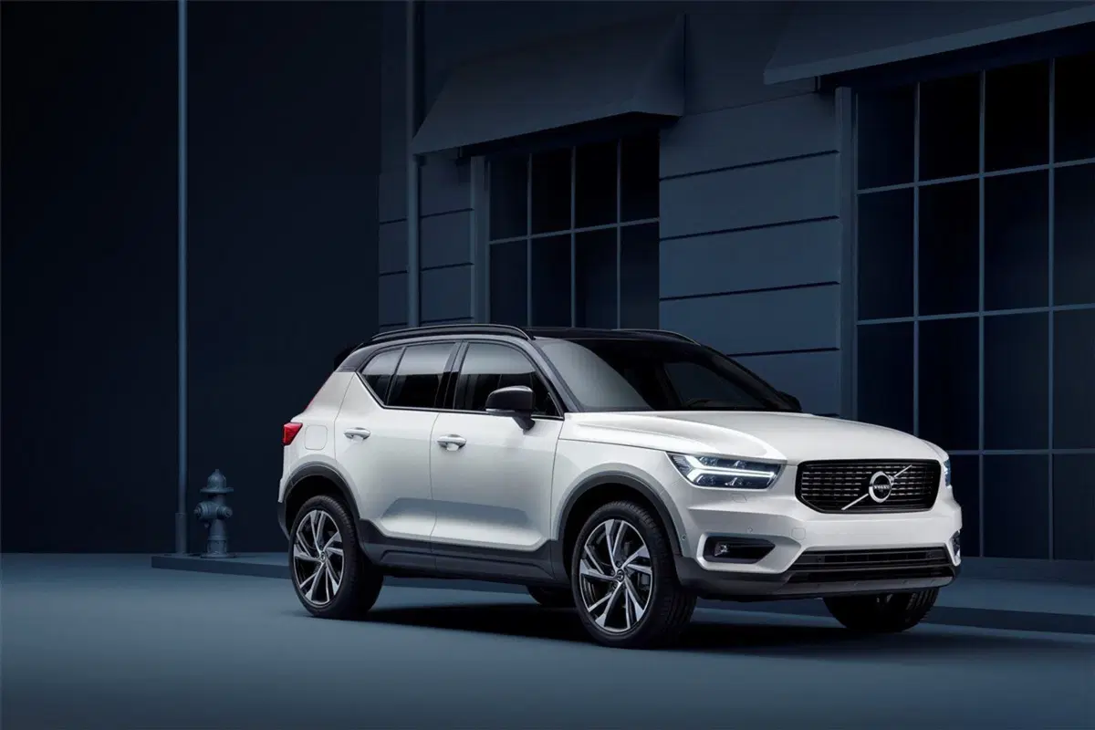 Volvo XC40 usata a Palermo (4)