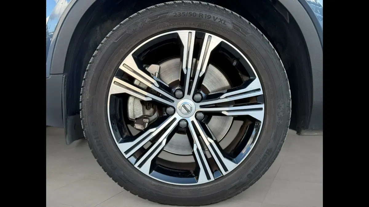 Volvo XC40 usata a Palermo (13)