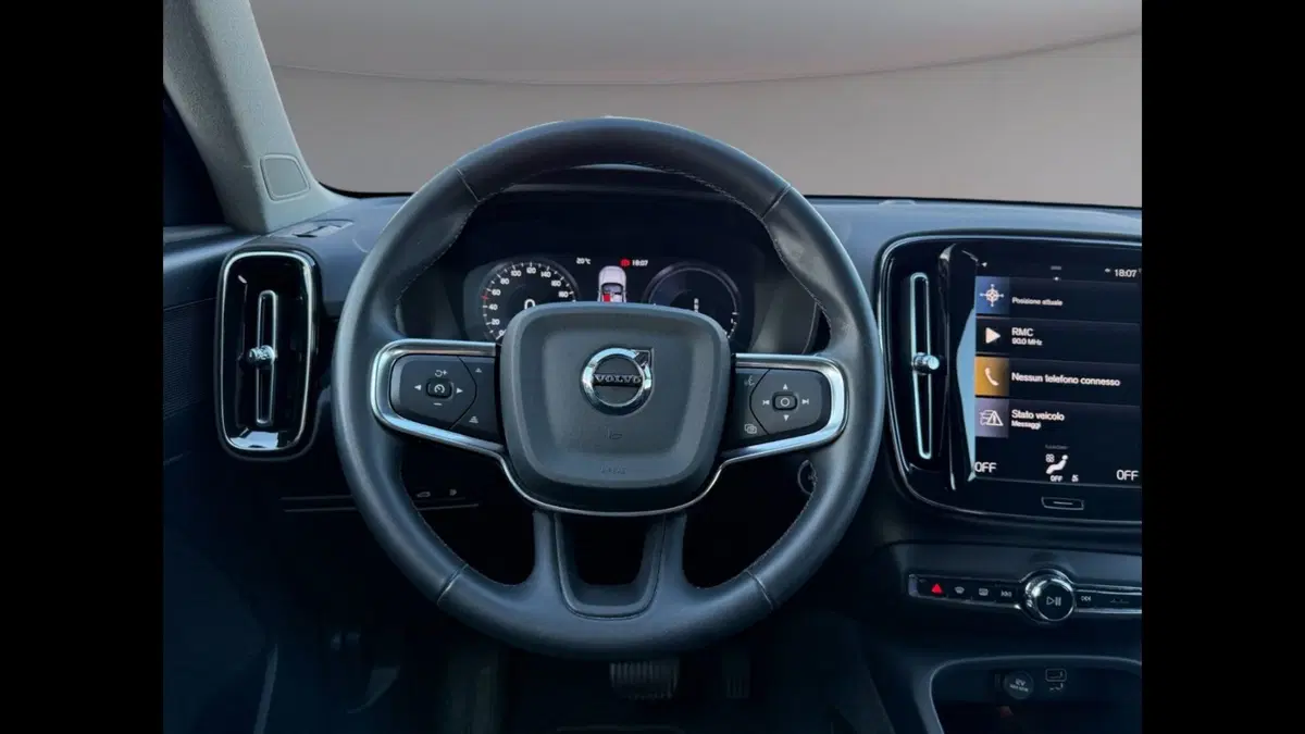 Volvo XC40 usata a Palermo (14)