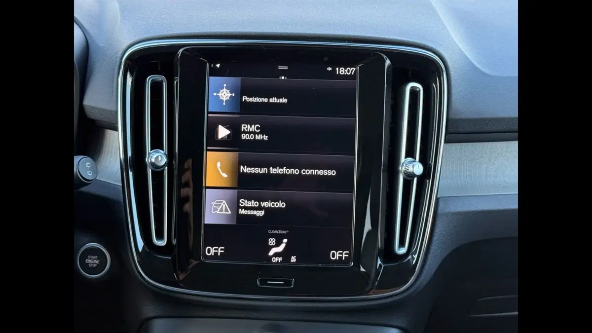 Volvo XC40 usata a Palermo (17)