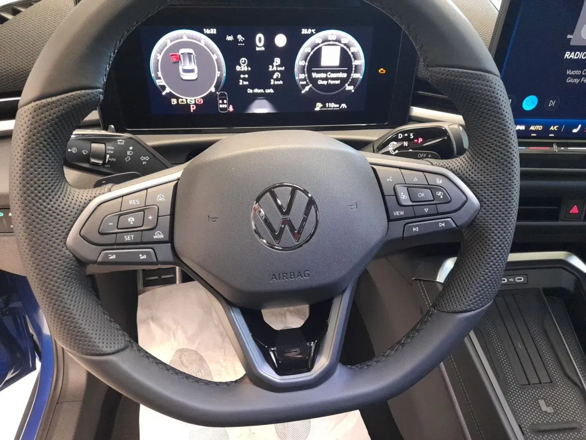 Volkswagen T-Roc nuova a Bologna (11)