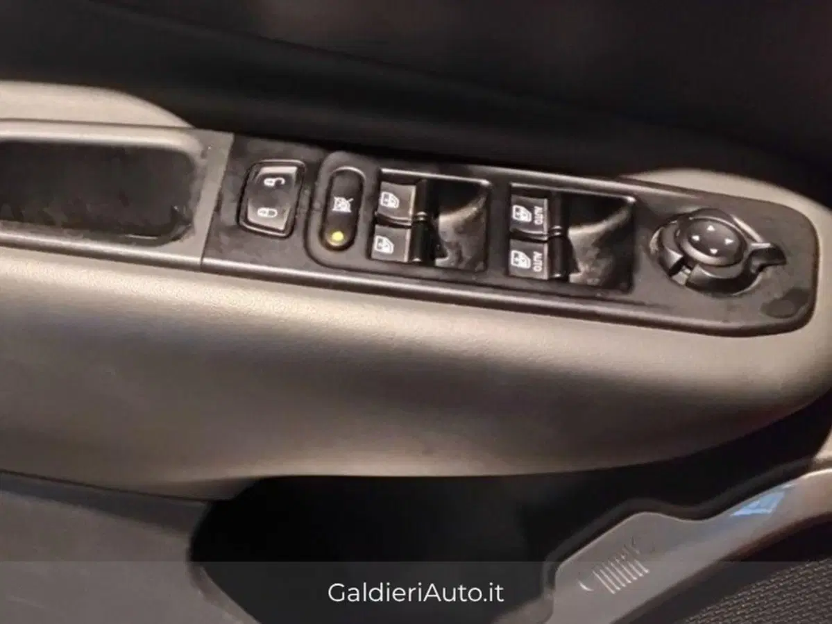 Jeep Renegade usata a Salerno (14)