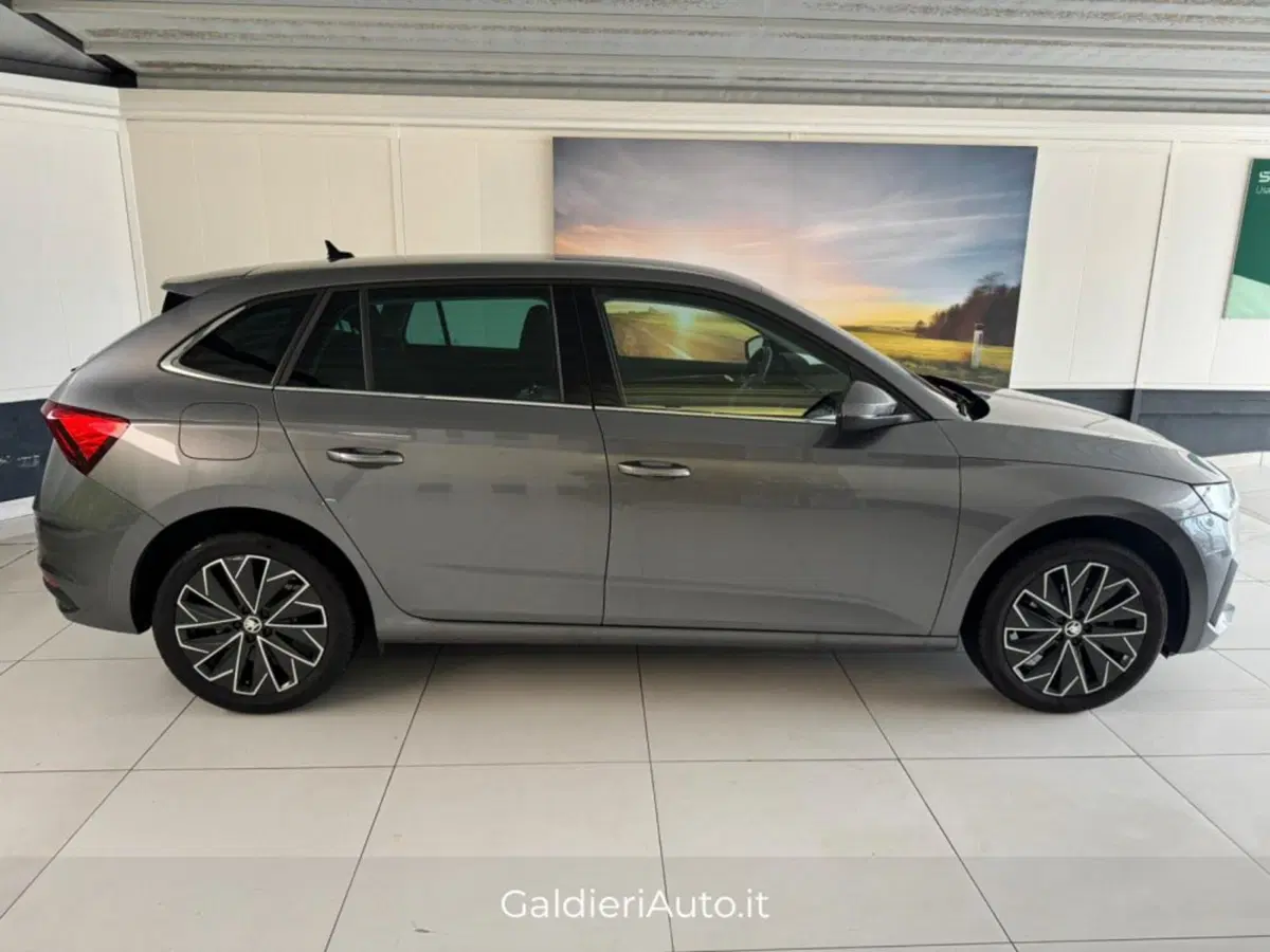 Skoda Scala usata a Salerno (10)