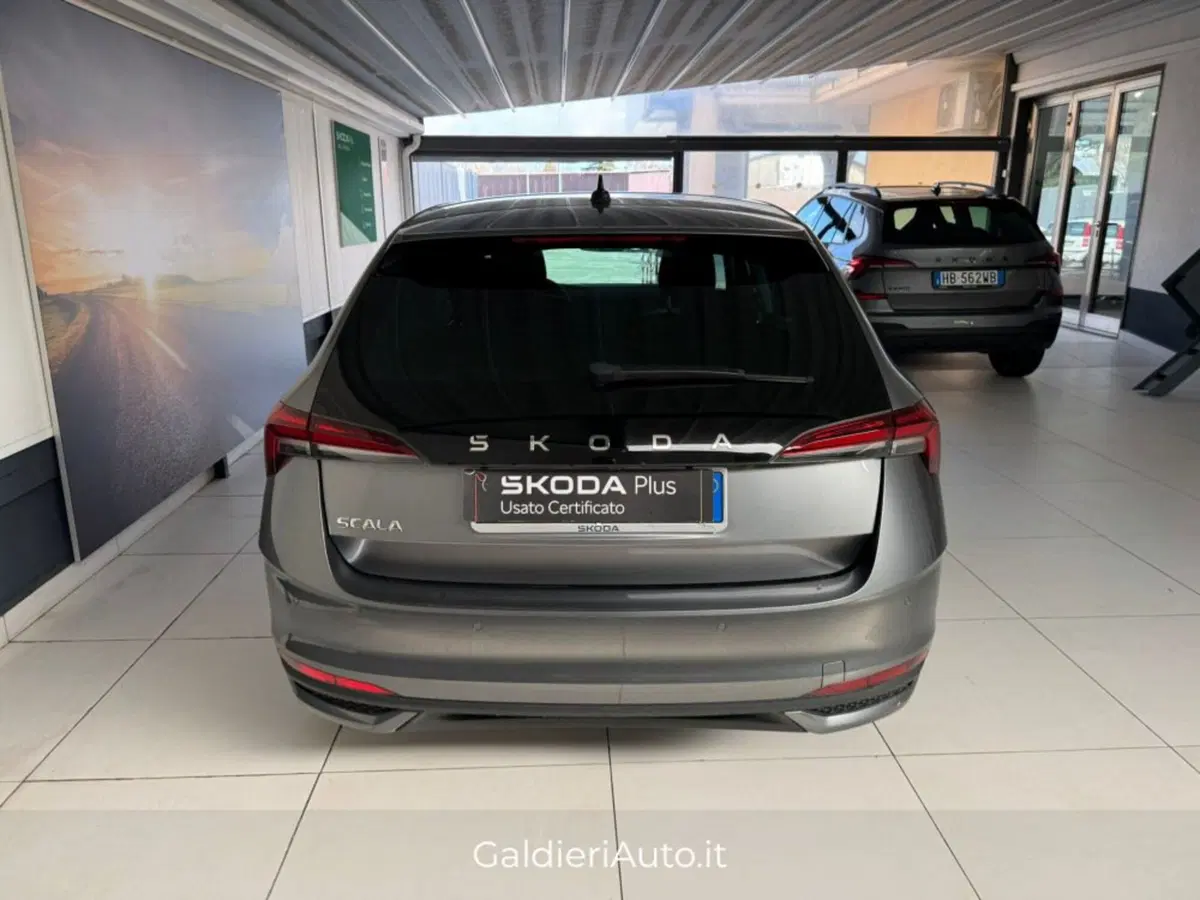 Skoda Scala usata a Salerno (11)