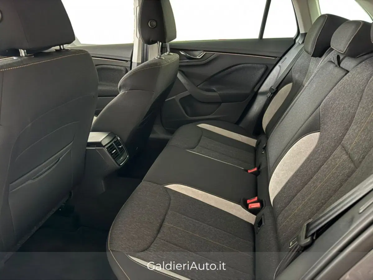 Skoda Scala usata a Salerno (7)