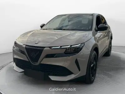 Alfa Romeo Junior 1.2 ibrida 145cv edct6 del 2025 usata a Fisciano
