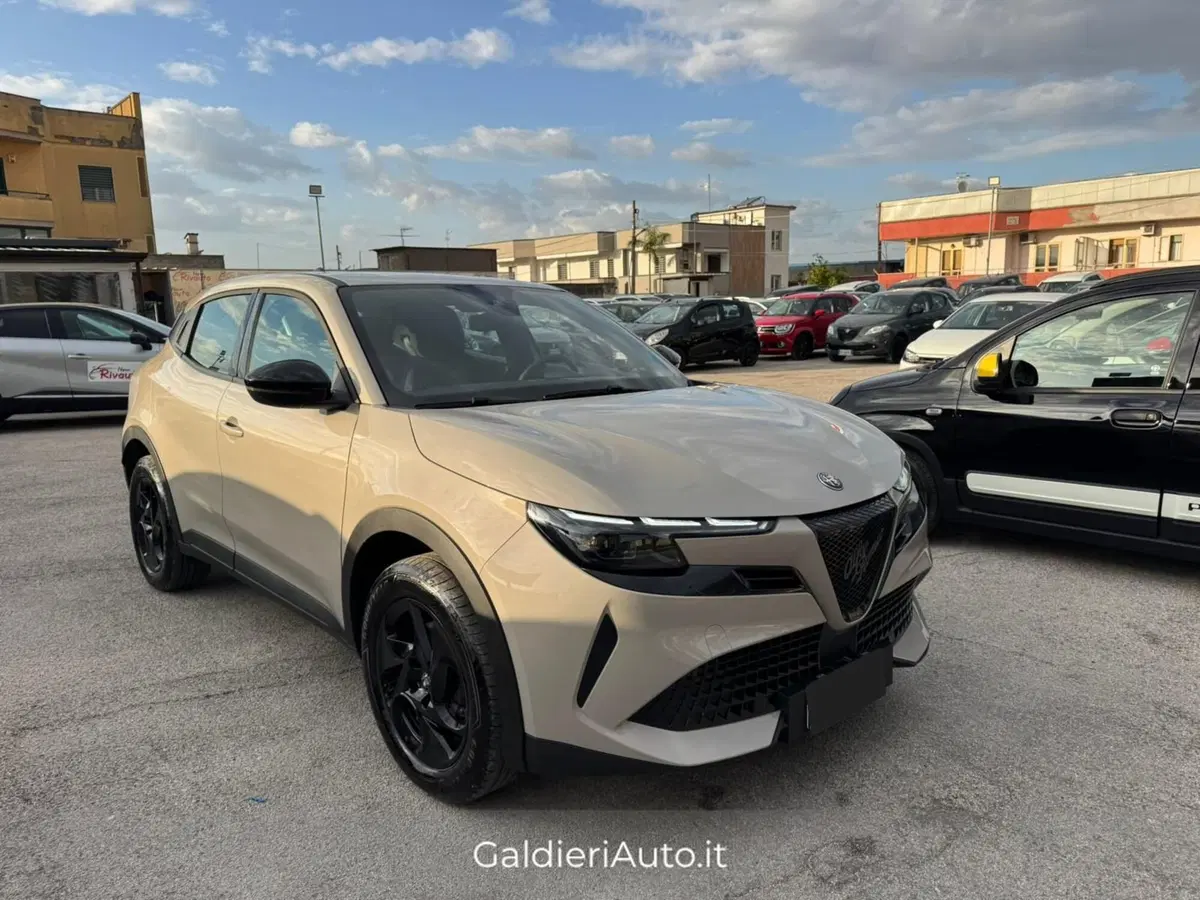 Alfa Romeo Junior usata a Salerno (12)