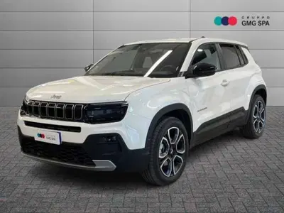 Jeep Avenger 1.2 turbo e-hybrid mhev Altitude fwd 110cv edct6 del 2025 usata a Pistoia